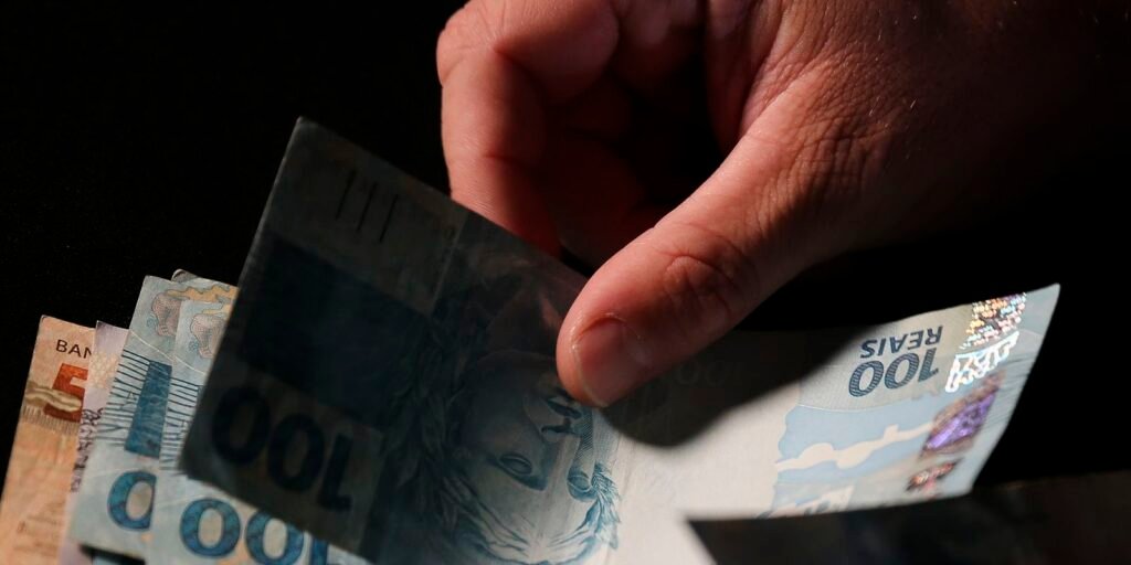 Governo Central tem déficit primário de R$ 31,7 bilhões em fevereiro