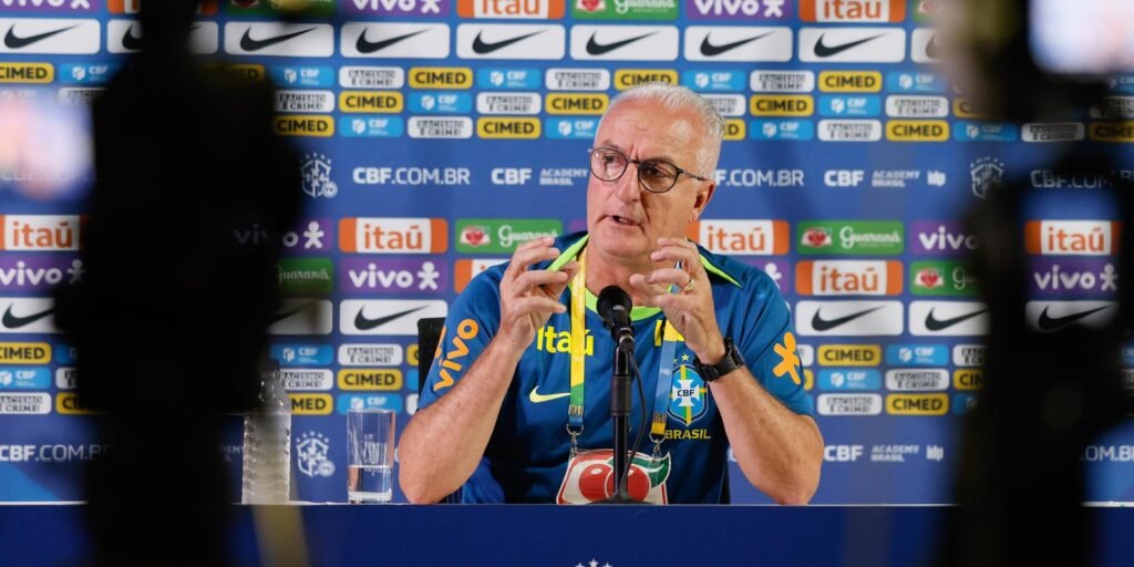 CBF demite Dorival Júnior do comando da seleção brasileira de futebol