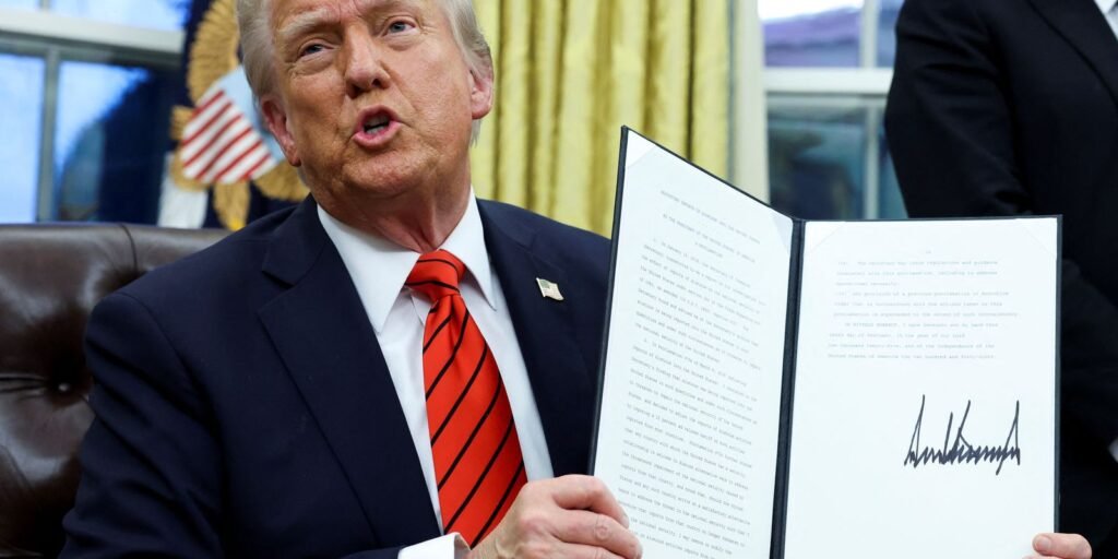 Trump muda regras e elogia segurança do sistema eleitoral do Brasil