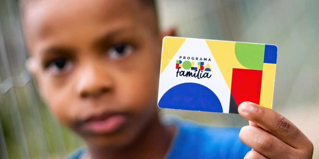 Caixa paga Bolsa Família a beneficiários com NIS de final 3 Caixa paga Bolsa Família a beneficiários com NIS de final 3