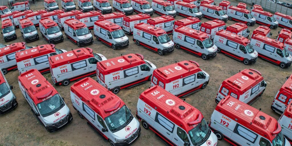 Governo entrega 156 novas ambulâncias para a frota do Samu