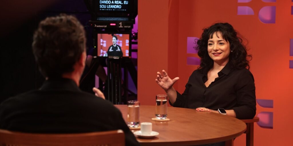 No DR com Demori, economista Juliane Furno analisa desafios globais No DR com Demori, economista Juliane Furno analisa desafios globais