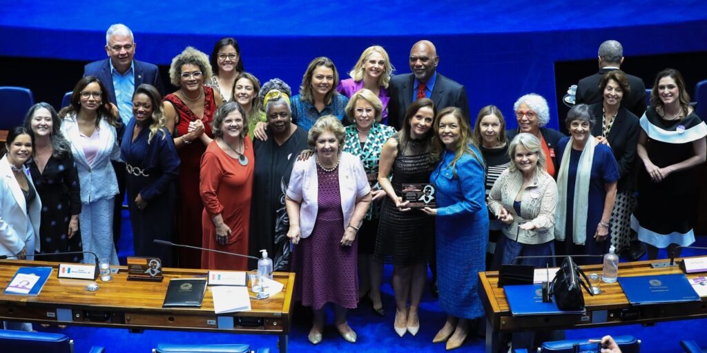 Senado premia 19 mulheres que defendem direitos e igualdade de gênero