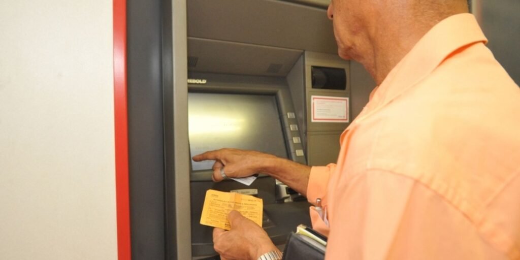 Feriado: bancos fecham nesta sexta e só reabrem na próxima terça-feira