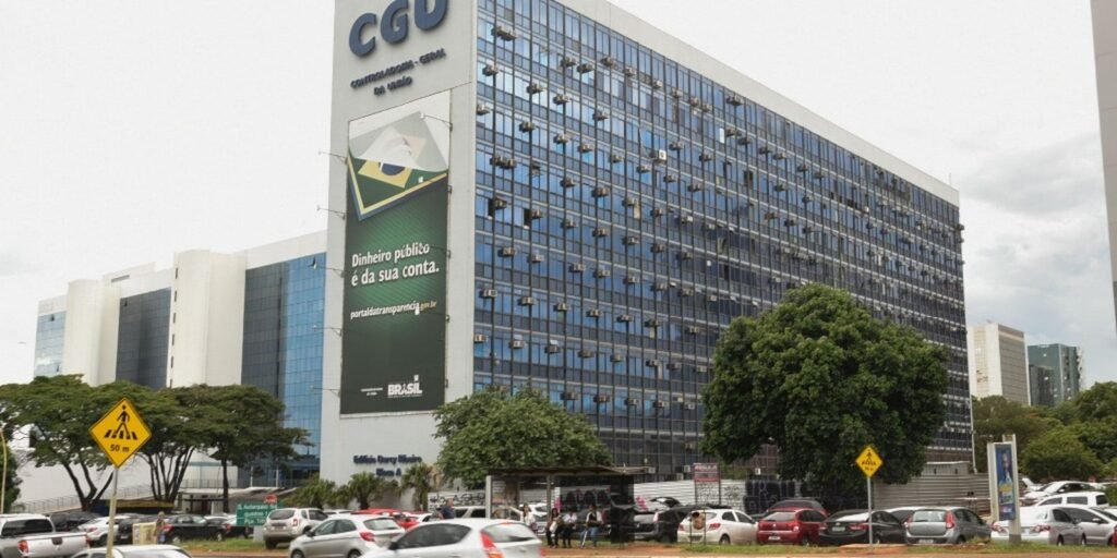 CGU aponta “indústria de descontos indevidos” em benefícios do INSS CGU aponta “indústria de descontos indevidos” em benefícios do INSS