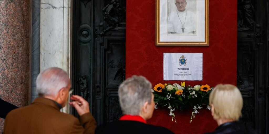 Papa pediu velório simples em testamento assinado em 2022 Papa pediu velório simples em testamento assinado em 2022