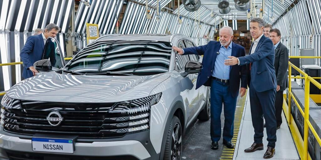 Em fábrica de carro, Lula destaca aumento de investimentos industriais