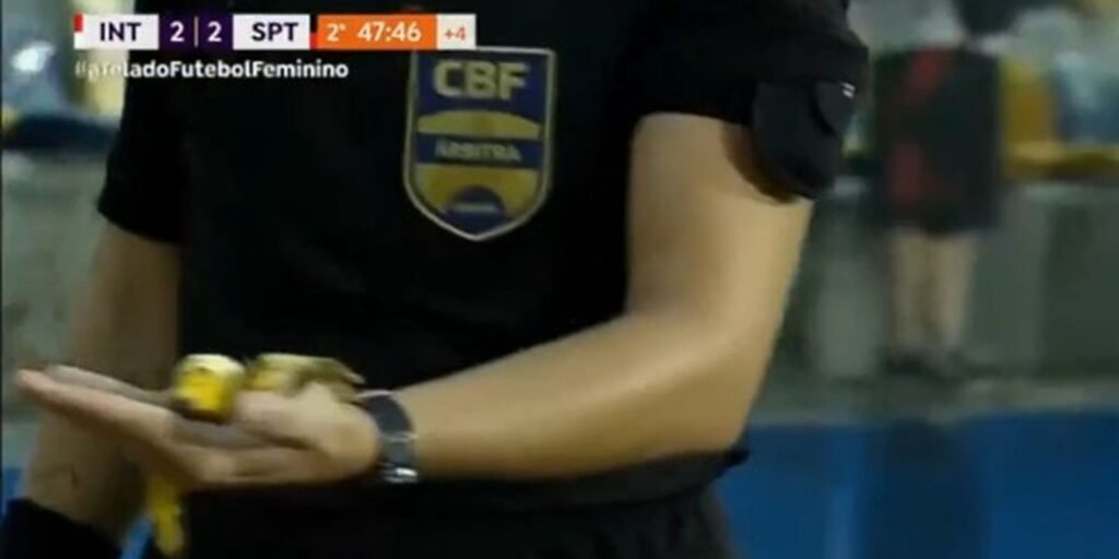 Racismo no futebol cresce, apesar de campanhas, alerta Observatório