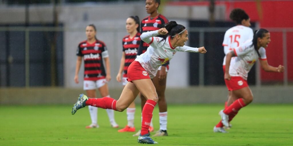 Bragantino bate Flamengo e quebra sequência de três jogos sem vitória Bragantino bate Flamengo e quebra sequência de três jogos sem vitória