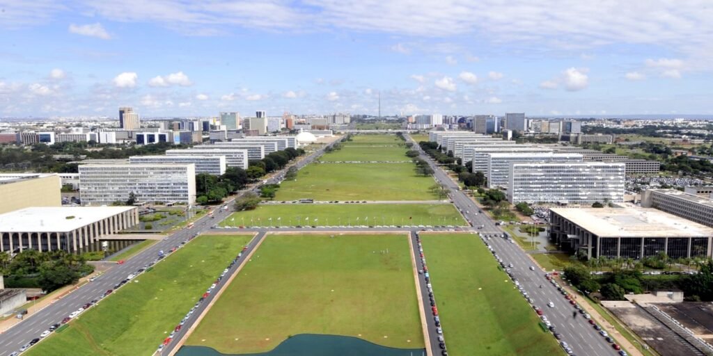 Aniversário de Brasília tem atrações gratuitas na Esplanada Aniversário de Brasília tem atrações gratuitas na Esplanada