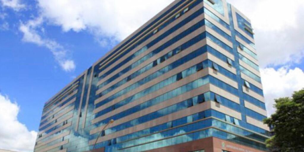 AGU oficia Google e Apple contra apps falsos sobre o Imposto de Renda