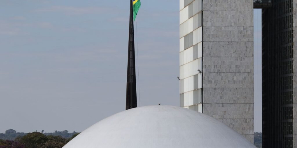 Senado cria grupo para discutir mineração em terras indígenas Senado cria grupo para discutir mineração em terras indígenas