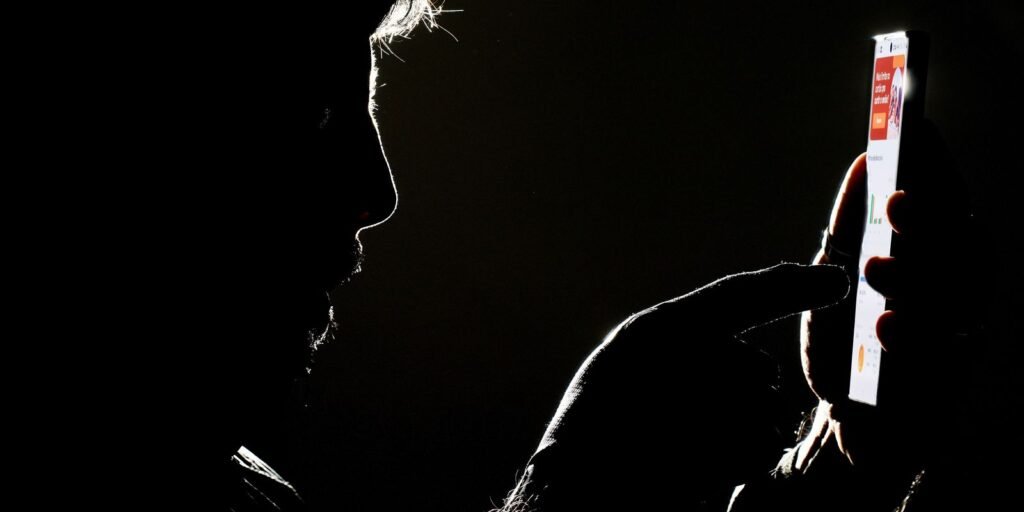 Educação digital protege de malefícios do uso excessivo de telas