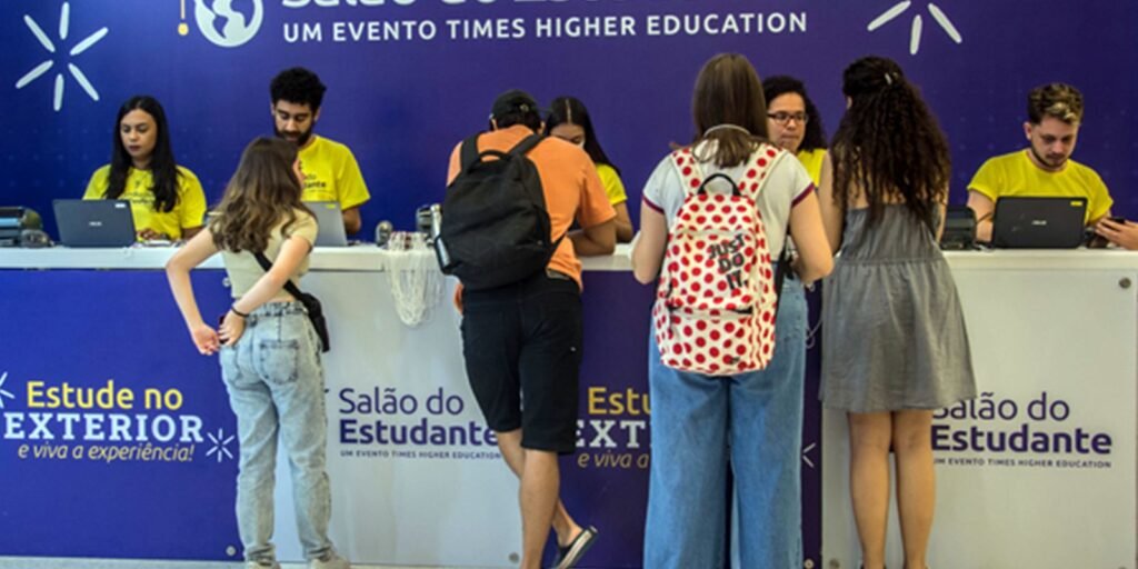 Salão do Estudante promove oportunidades para estudar no exterior