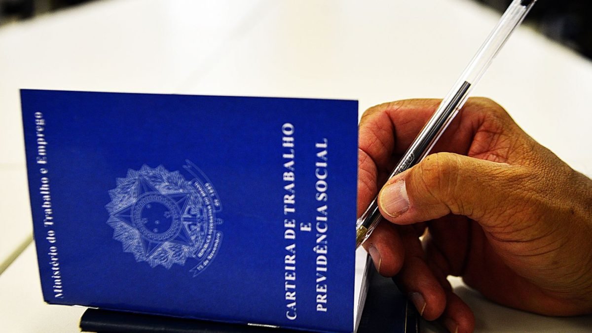 02_carteira_de_trabalho.jpg