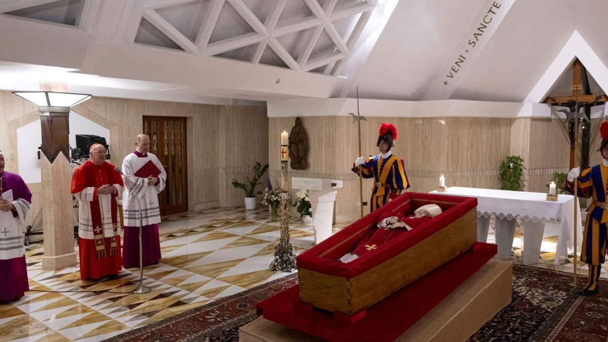 1745530289_2025-04-22t110028z_1_lynxmpel3l0ge_rtroptp_4_pope-francis.jpg