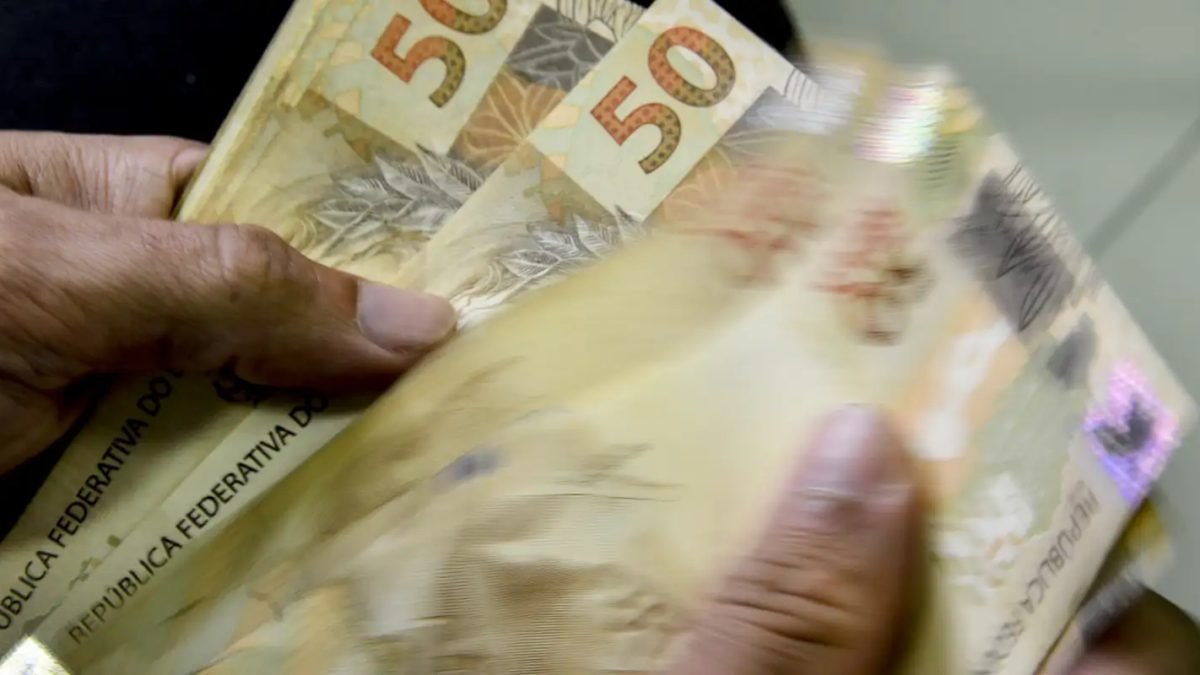 1745854934_real_moeda_dinheiro_mcajr_2904223671.jpg