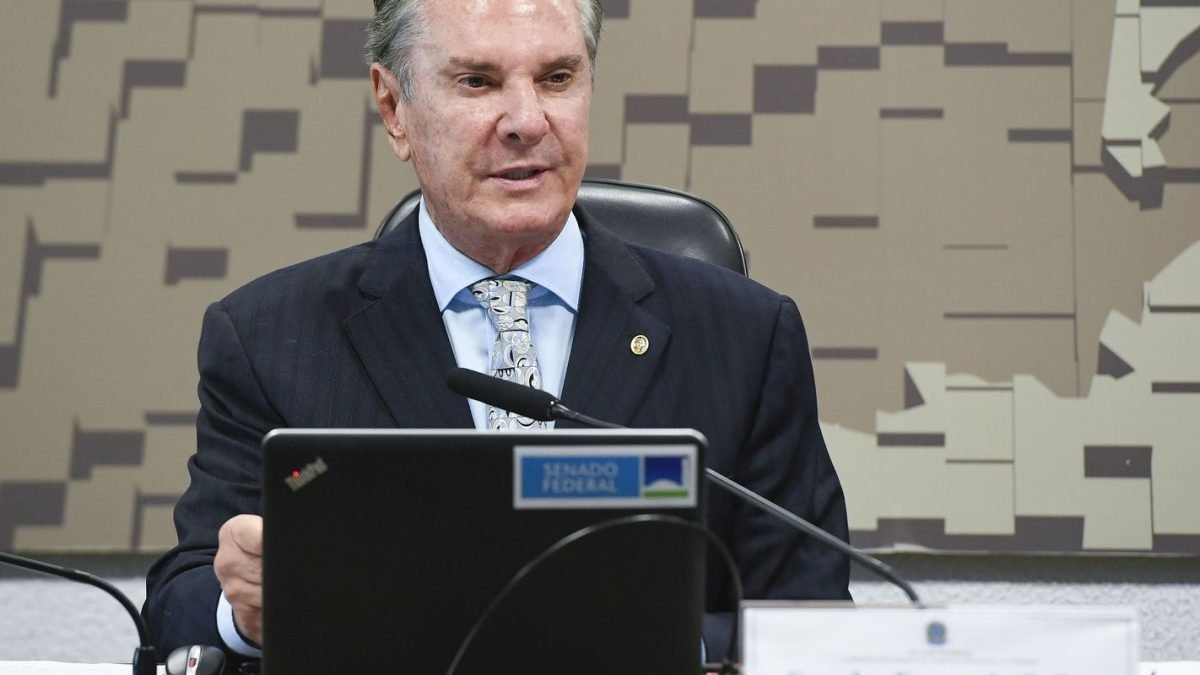 1746036720_fernando_collor_-_jefferson_rudy_-_agencia_senado.jpg