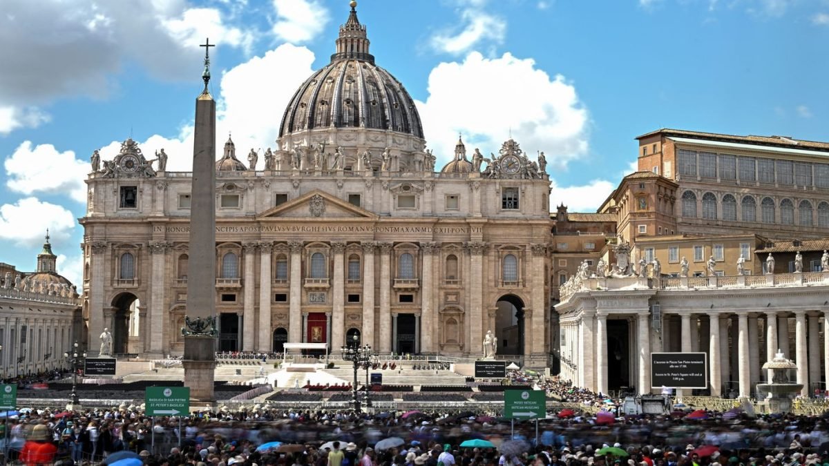 2025-04-25t113408z_313990749_rc2z4ea1746b_rtrmadp_3_pope-francis.jpg